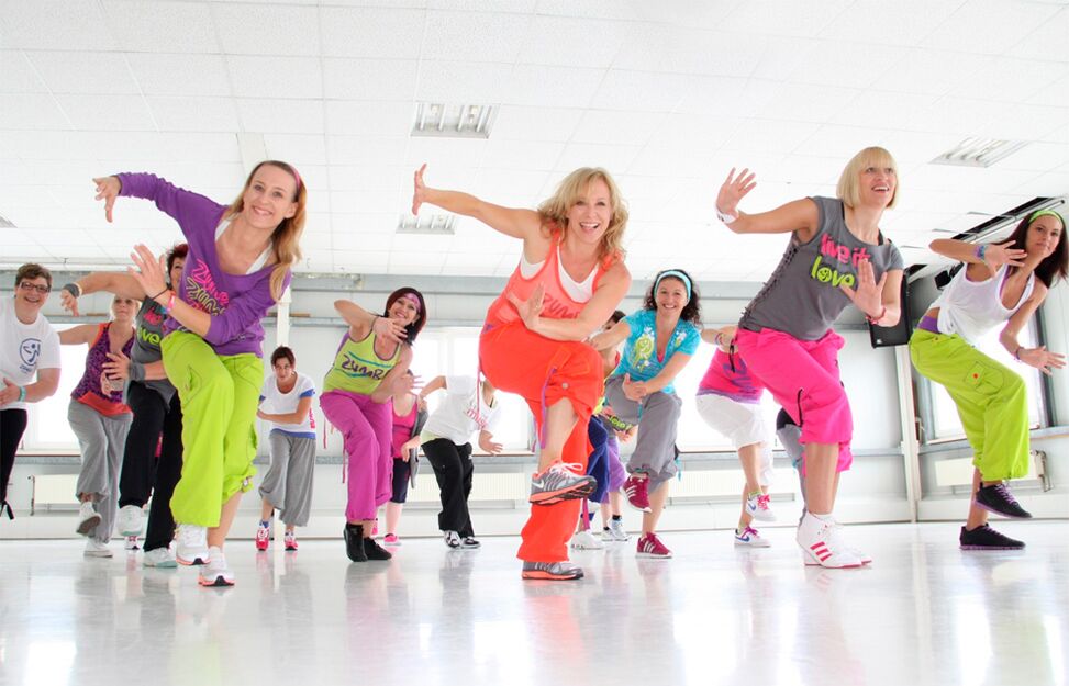 Zumba para reducir o exceso de calorías